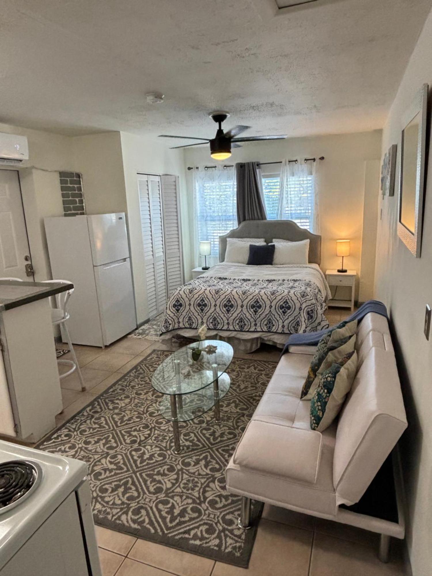 Casa Azul. Minutes From The Beach & Mall North Palm Beach Exterior photo