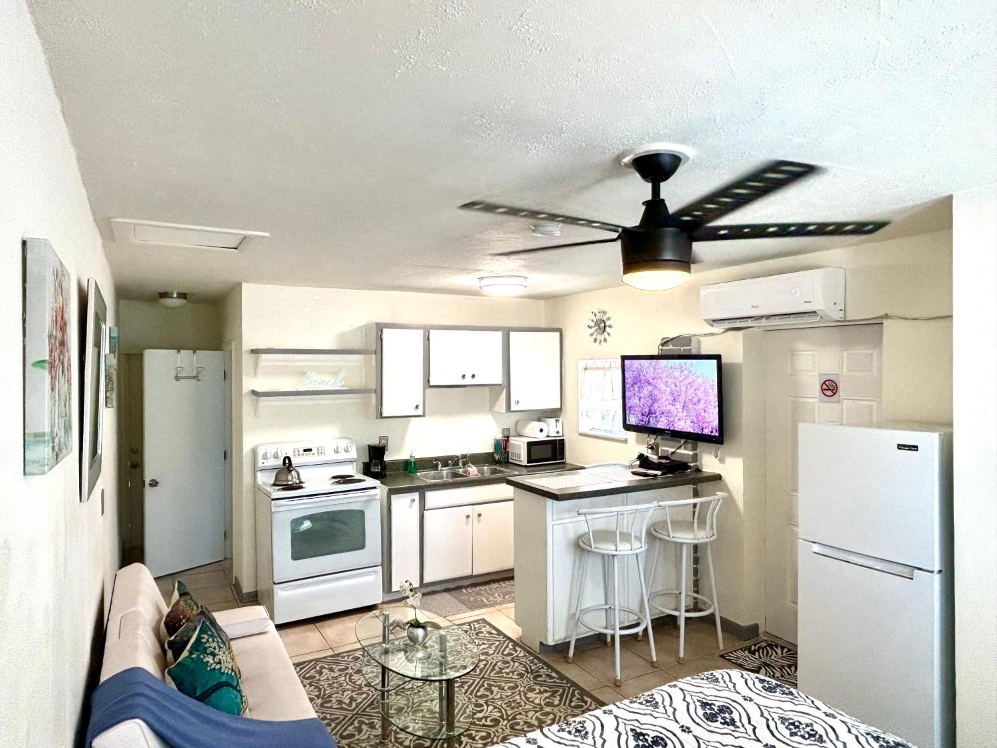 Casa Azul. Minutes From The Beach & Mall North Palm Beach Exterior photo