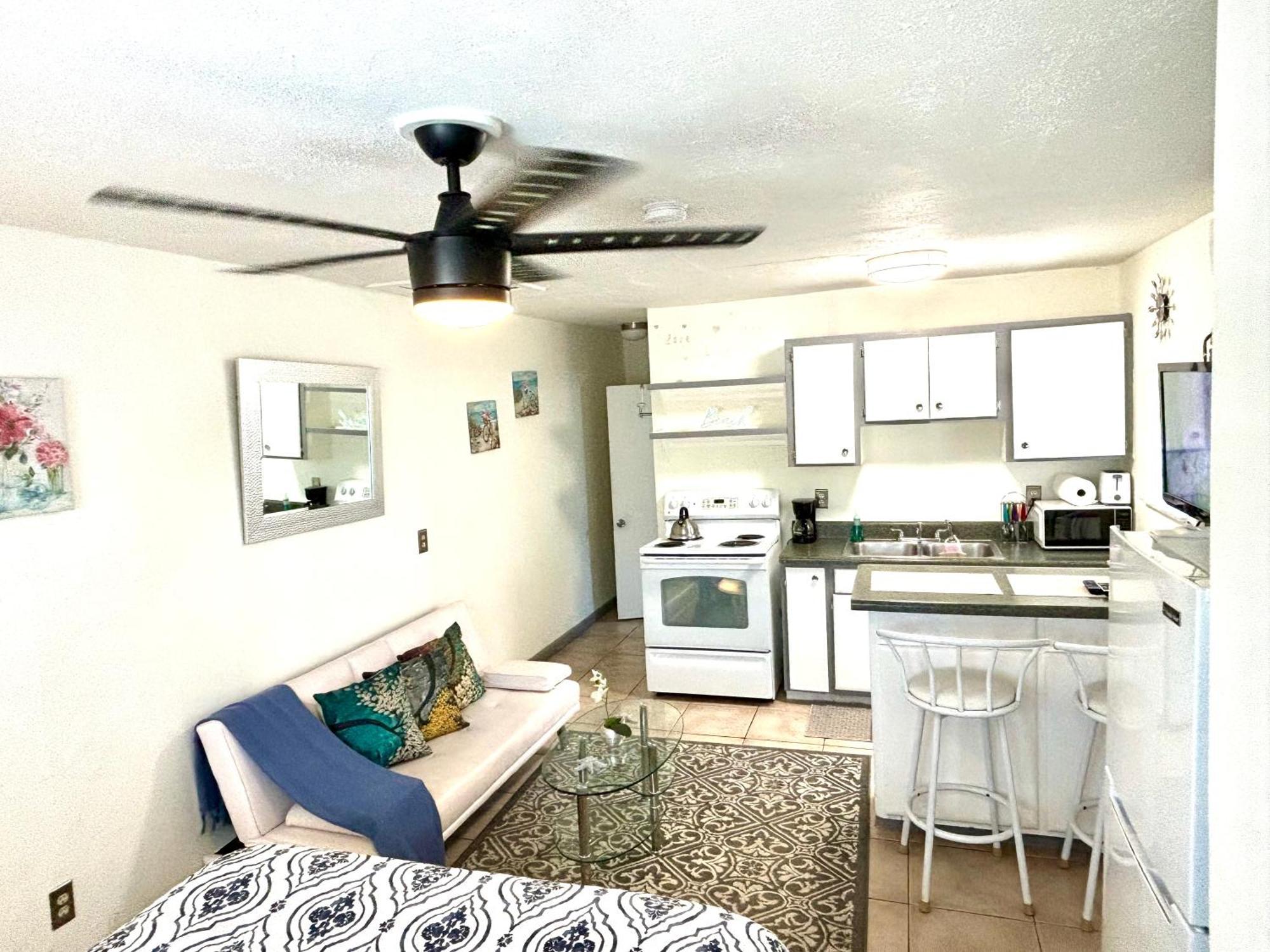 Casa Azul. Minutes From The Beach & Mall North Palm Beach Exterior photo